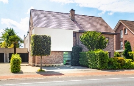 Huis te koop in wommelgem met 4 slaapkamers en 2 badkamers