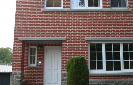 Huis te koop in genoelselderen met 3 slaapkamers en 2 badkamers
