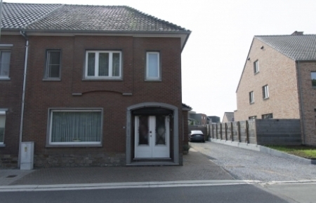 Huis te koop in werm met 4 slaapkamers en 2 badkamers
