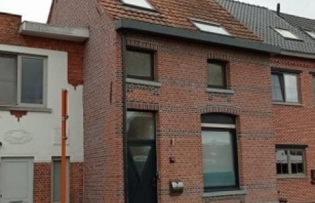 Huis te koop in zwijndrecht met 2 slaapkamers