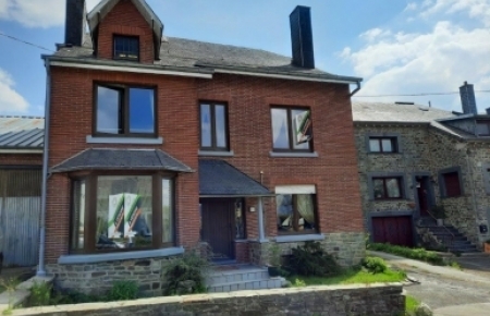 Huis te koop in bertrix met 4 slaapkamers en 2 badkamers