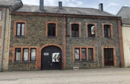 Huis te koop in herbeumont met 4 slaapkamers en 2 badkamers